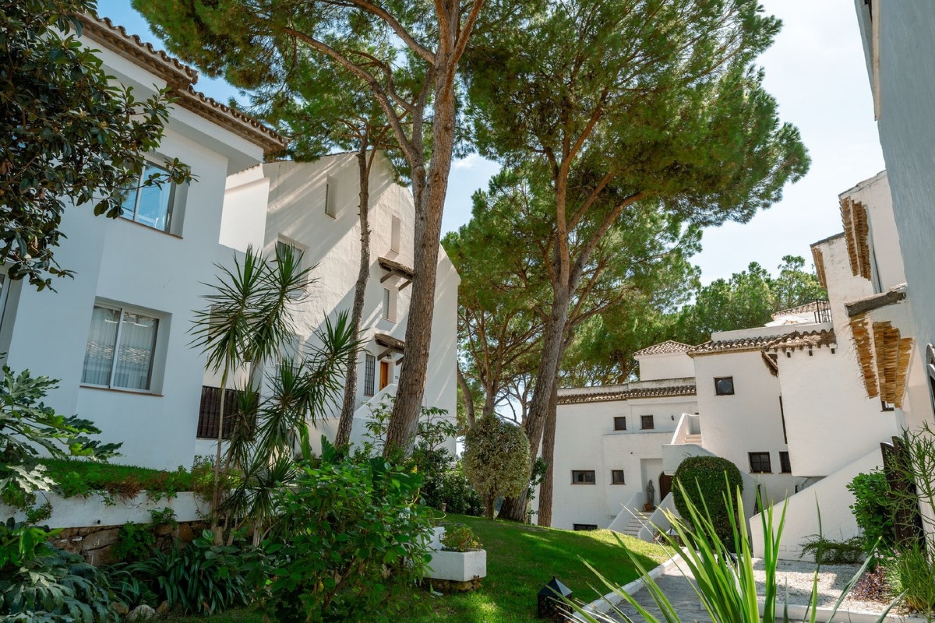 Resale - apartment - Marbella - Aloha