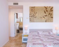 Resale - apartment - Marbella - Altos de los Monteros