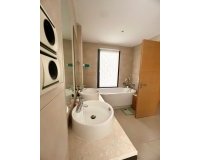Resale - apartment - Marbella - Altos de los Monteros