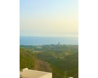 Resale - apartment - Marbella - Altos de los Monteros