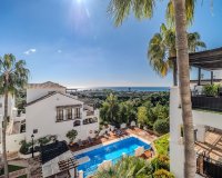 Resale - apartment - Marbella - Altos de los Monteros