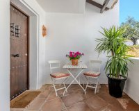 Resale - apartment - Marbella - Altos de los Monteros