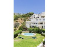 Resale - apartment - Marbella - Altos de los Monteros