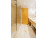 Resale - apartment - Marbella - Altos de los Monteros