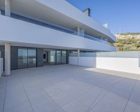 Resale - apartment - Marbella - Altos de los Monteros