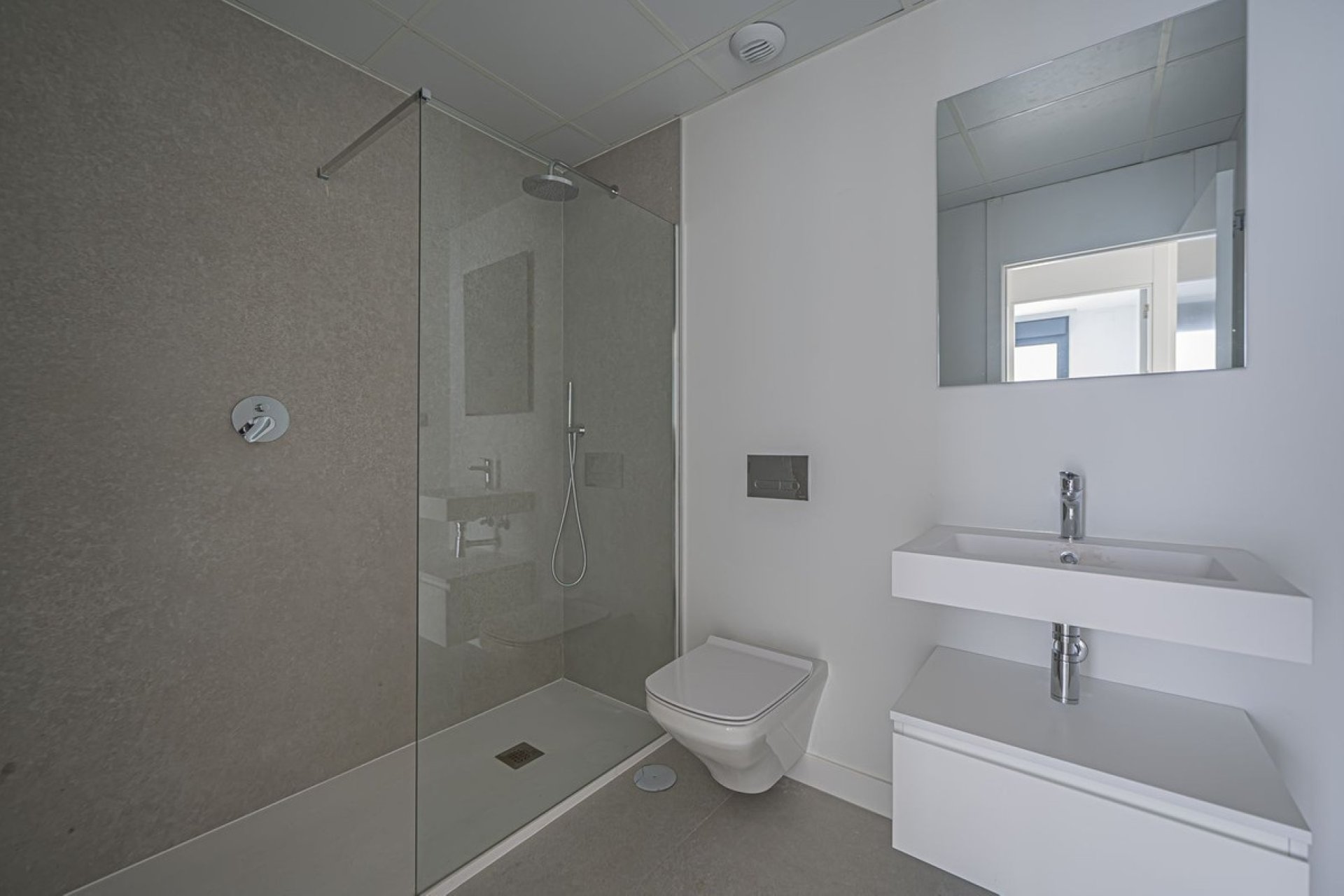 Resale - apartment - Marbella - Altos de los Monteros