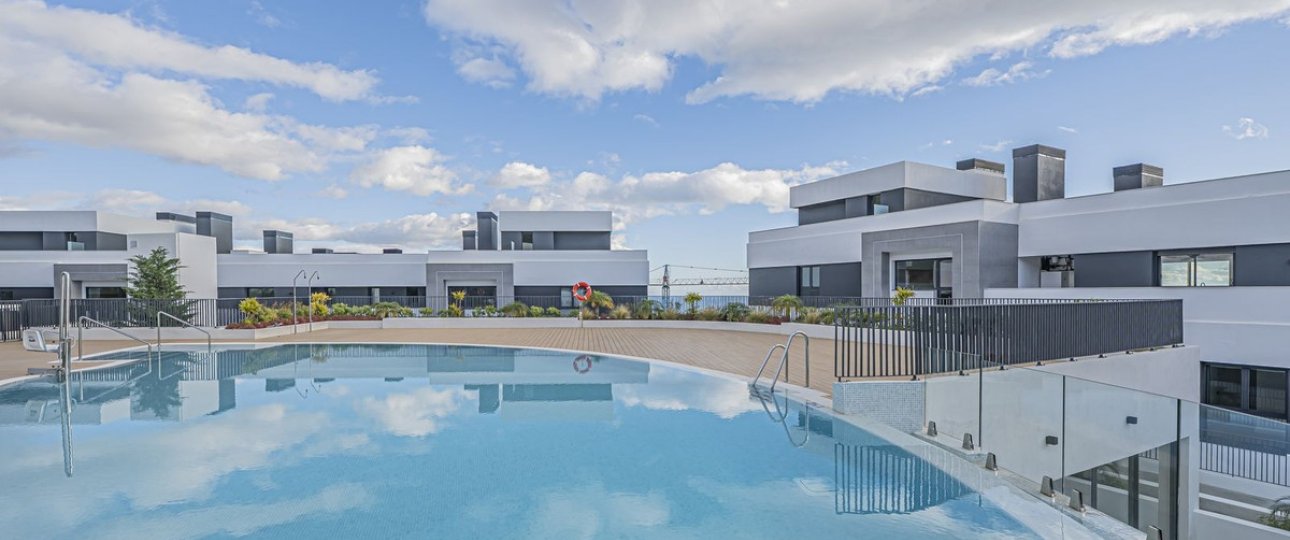 Resale - apartment - Marbella - Altos de los Monteros