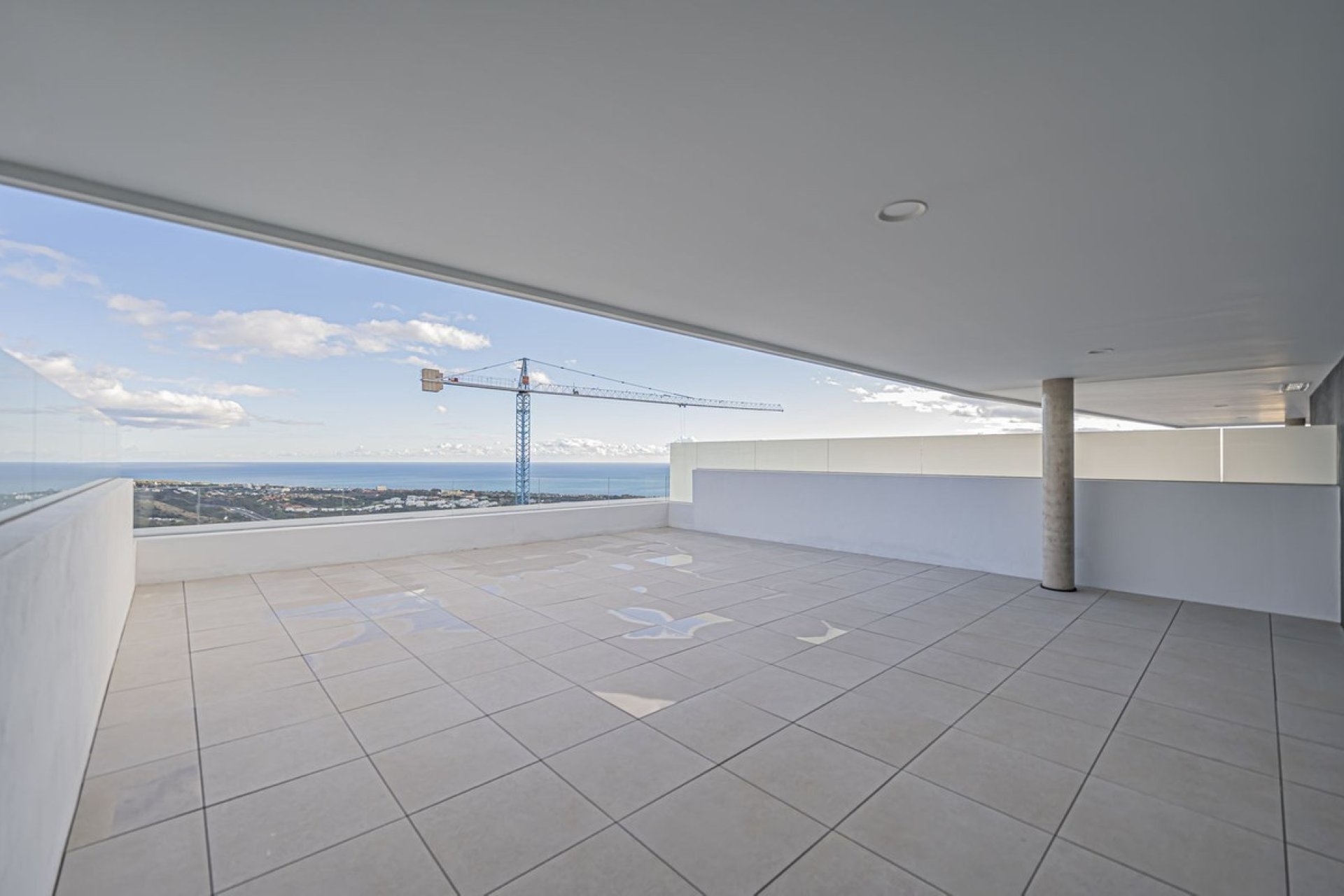 Resale - apartment - Marbella - Altos de los Monteros