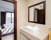 Resale - apartment - Marbella - Altos de los Monteros