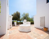 Resale - apartment - Marbella - Altos de los Monteros