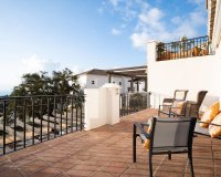 Resale - apartment - Marbella - Altos de los Monteros