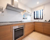 Resale - apartment - Marbella - Altos de los Monteros