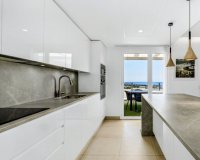 Resale - apartment - Marbella - Altos de los Monteros