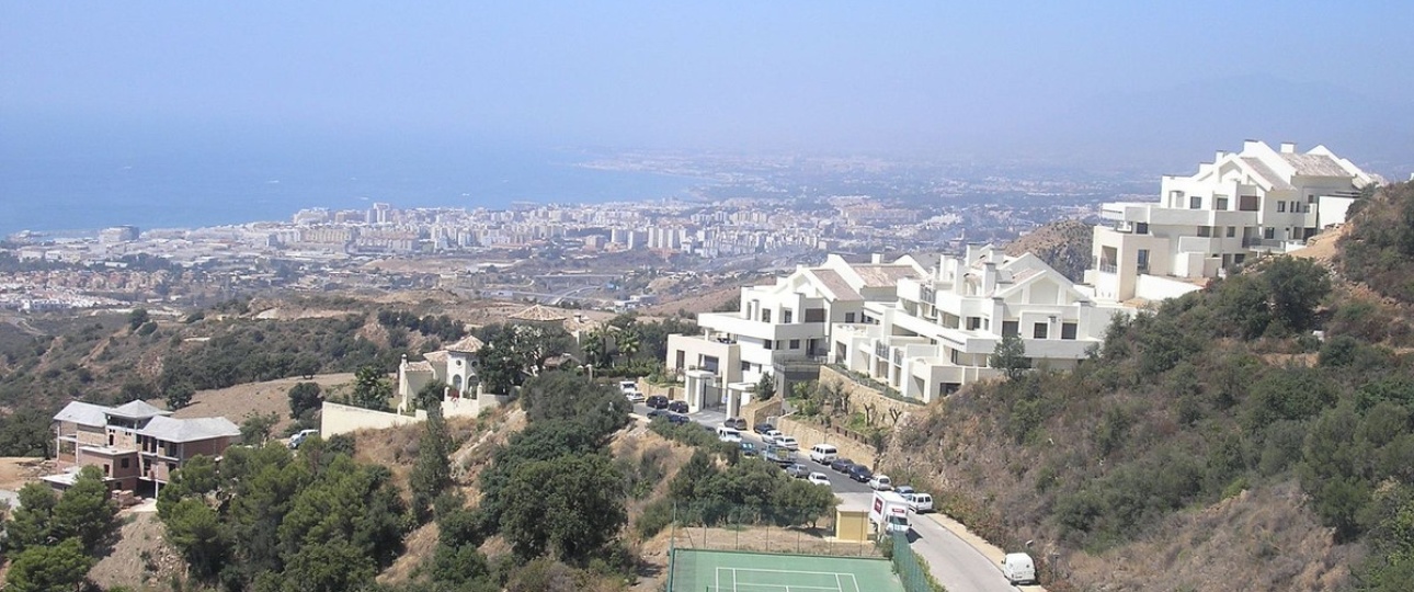 Resale - apartment - Marbella - Altos de los Monteros
