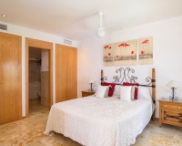 Resale - apartment - Marbella - Altos de los Monteros