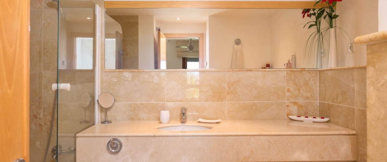 Resale - apartment - Marbella - Altos de los Monteros