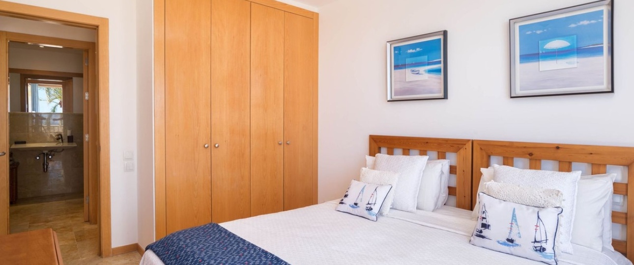 Resale - apartment - Marbella - Altos de los Monteros