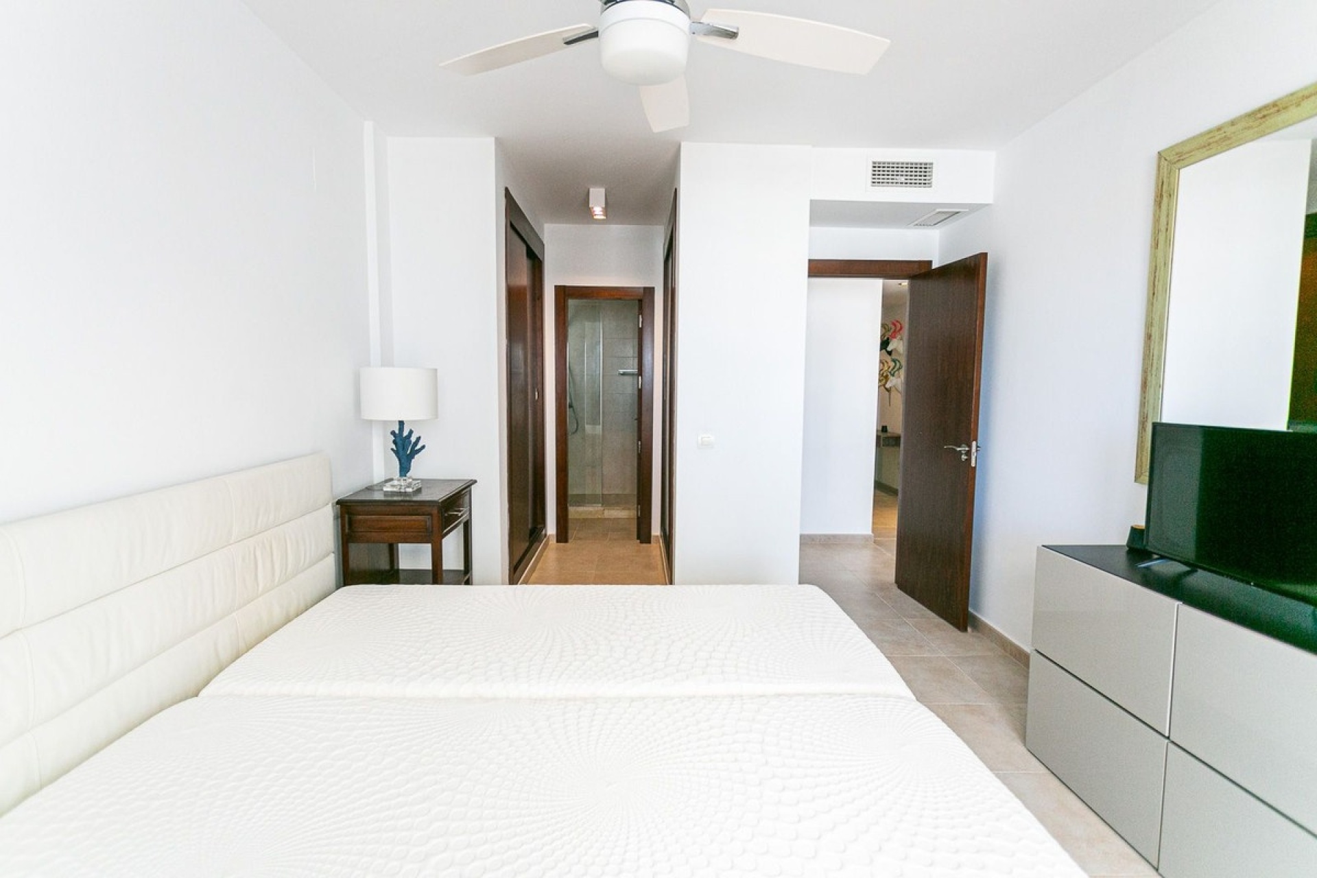 Resale - apartment - Marbella - Altos de los Monteros