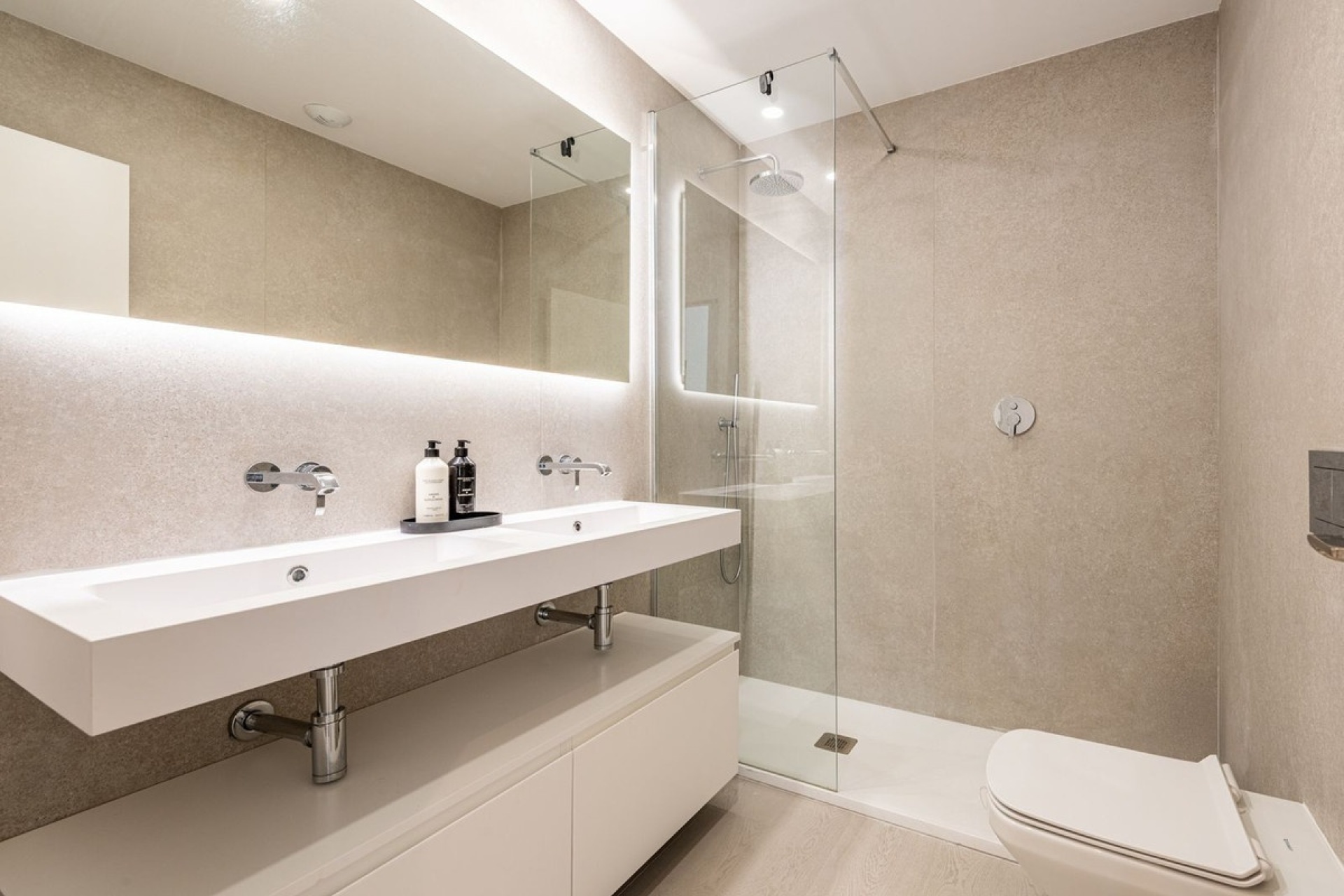 Resale - apartment - Marbella - Altos de los Monteros