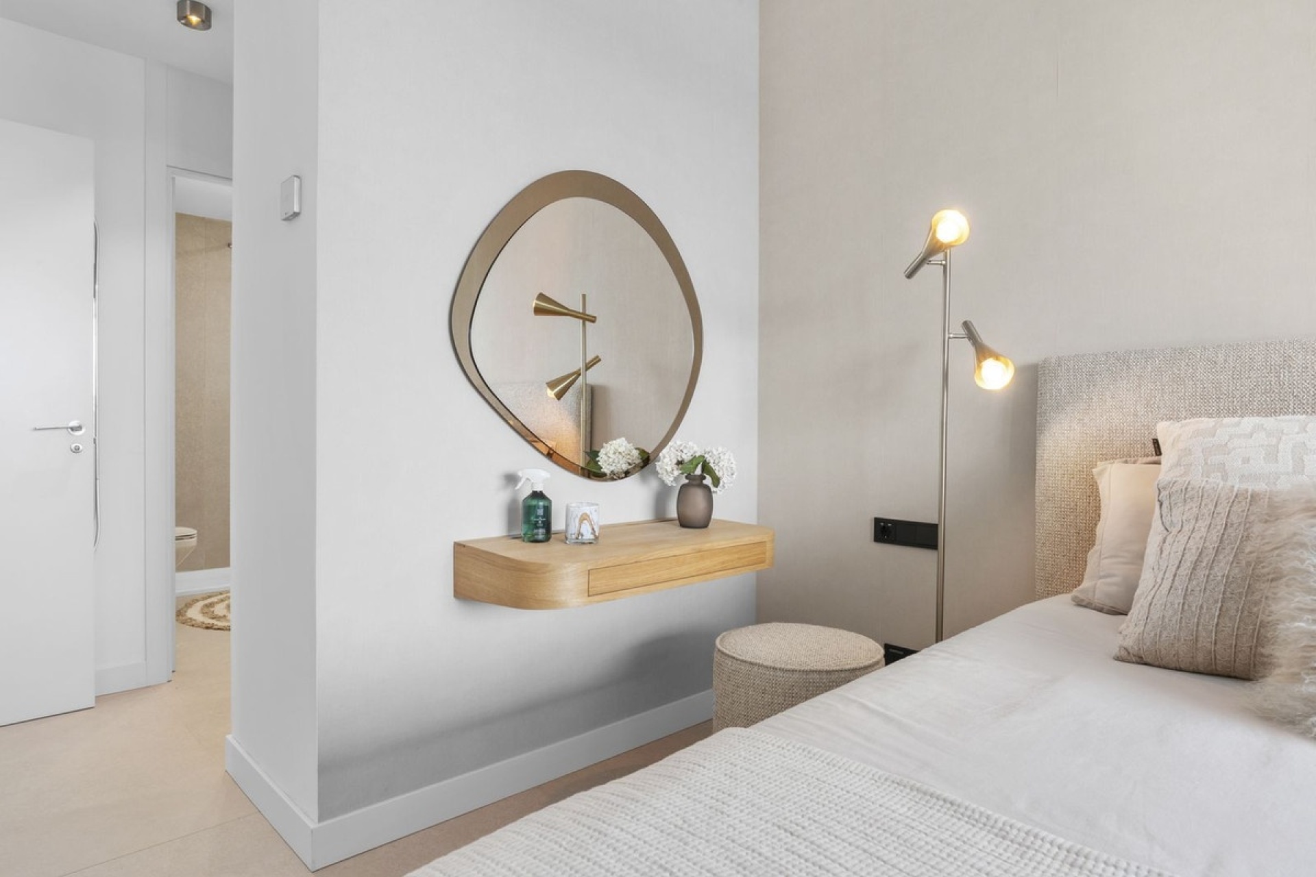 Resale - apartment - Marbella - Altos de los Monteros
