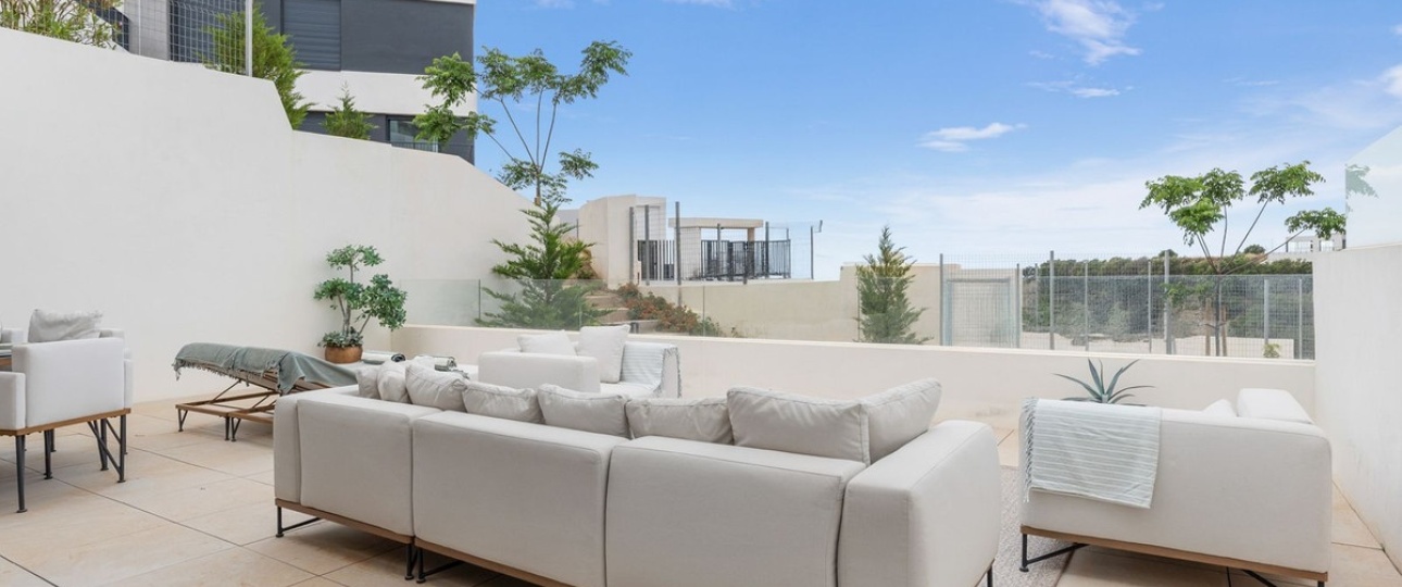 Resale - apartment - Marbella - Altos de los Monteros