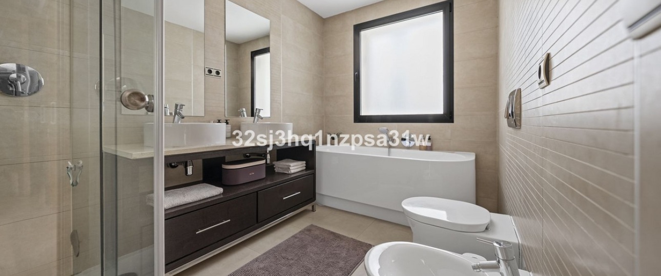 Resale - apartment - Marbella - Altos de los Monteros