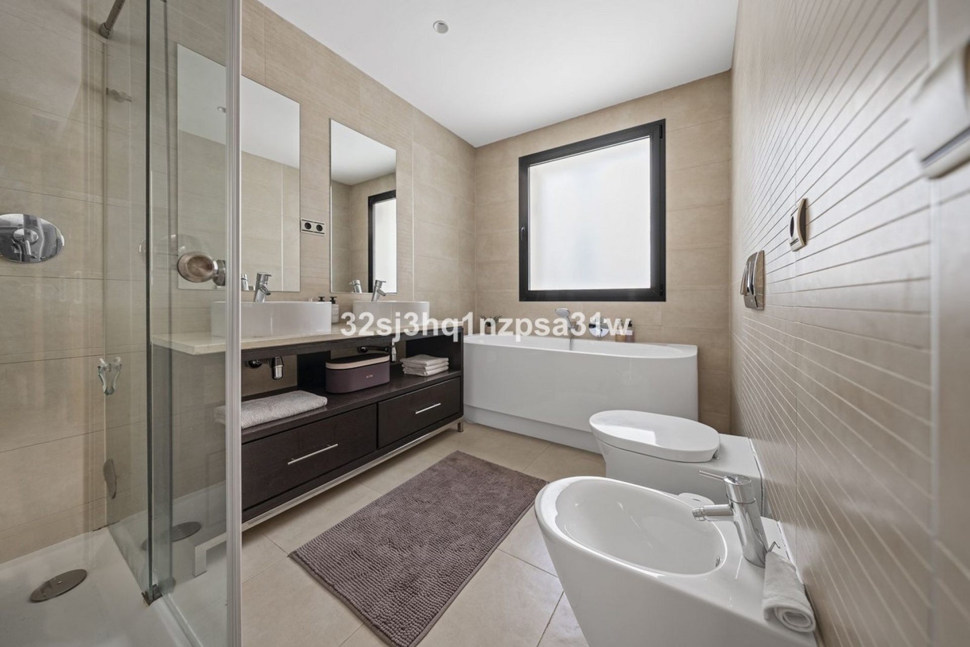 Resale - apartment - Marbella - Altos de los Monteros