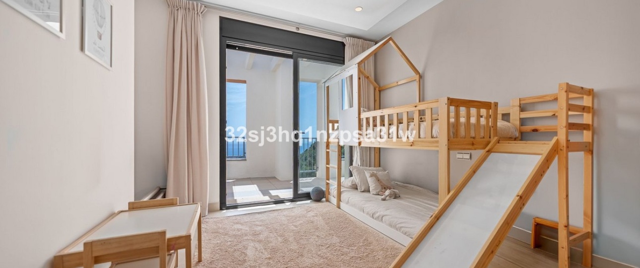 Resale - apartment - Marbella - Altos de los Monteros