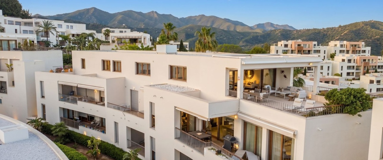 Resale - apartment - Marbella - Altos de los Monteros