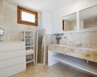 Resale - apartment - Marbella - Altos de los Monteros