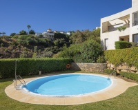 Resale - apartment - Marbella - Altos de los Monteros
