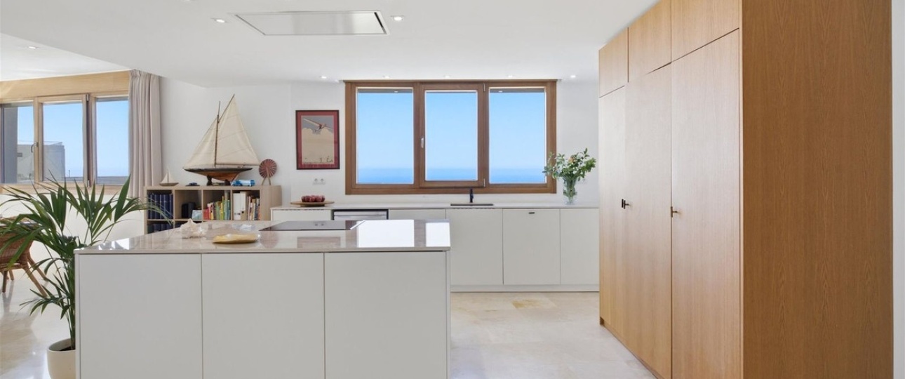 Resale - apartment - Marbella - Altos de los Monteros