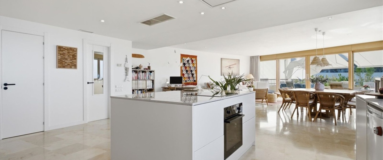 Resale - apartment - Marbella - Altos de los Monteros