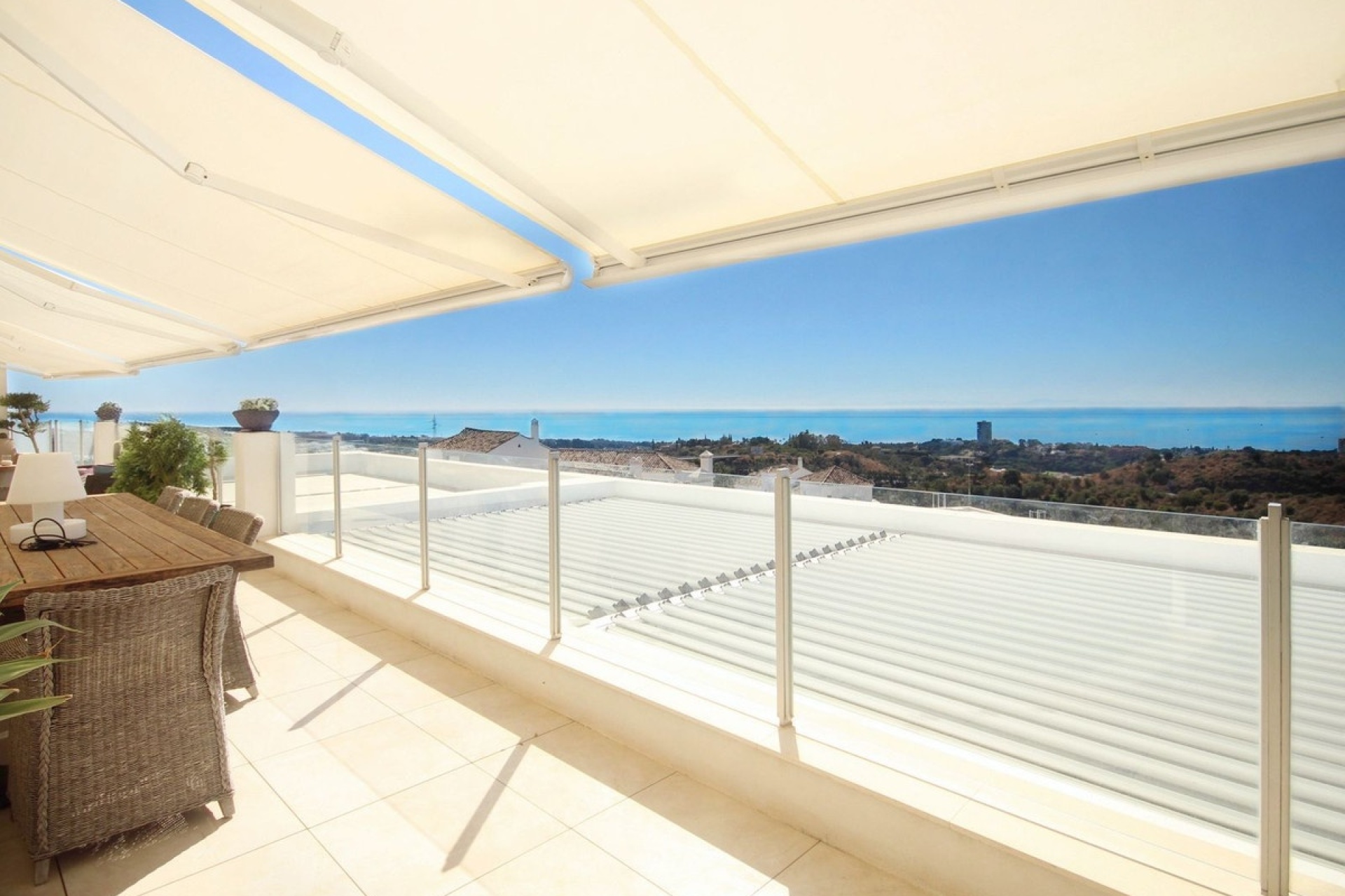 Resale - apartment - Marbella - Altos de los Monteros