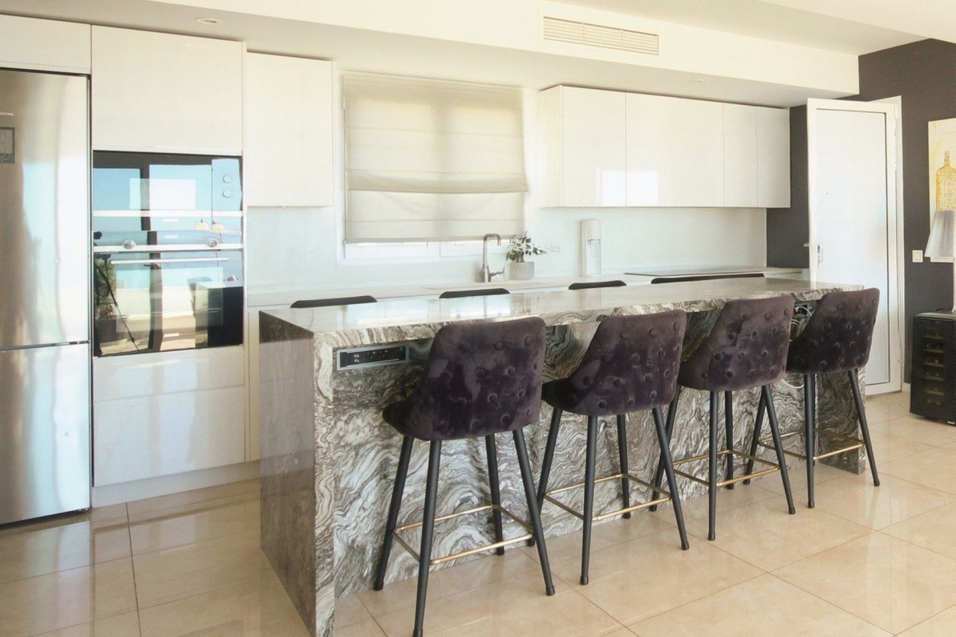 Resale - apartment - Marbella - Altos de los Monteros