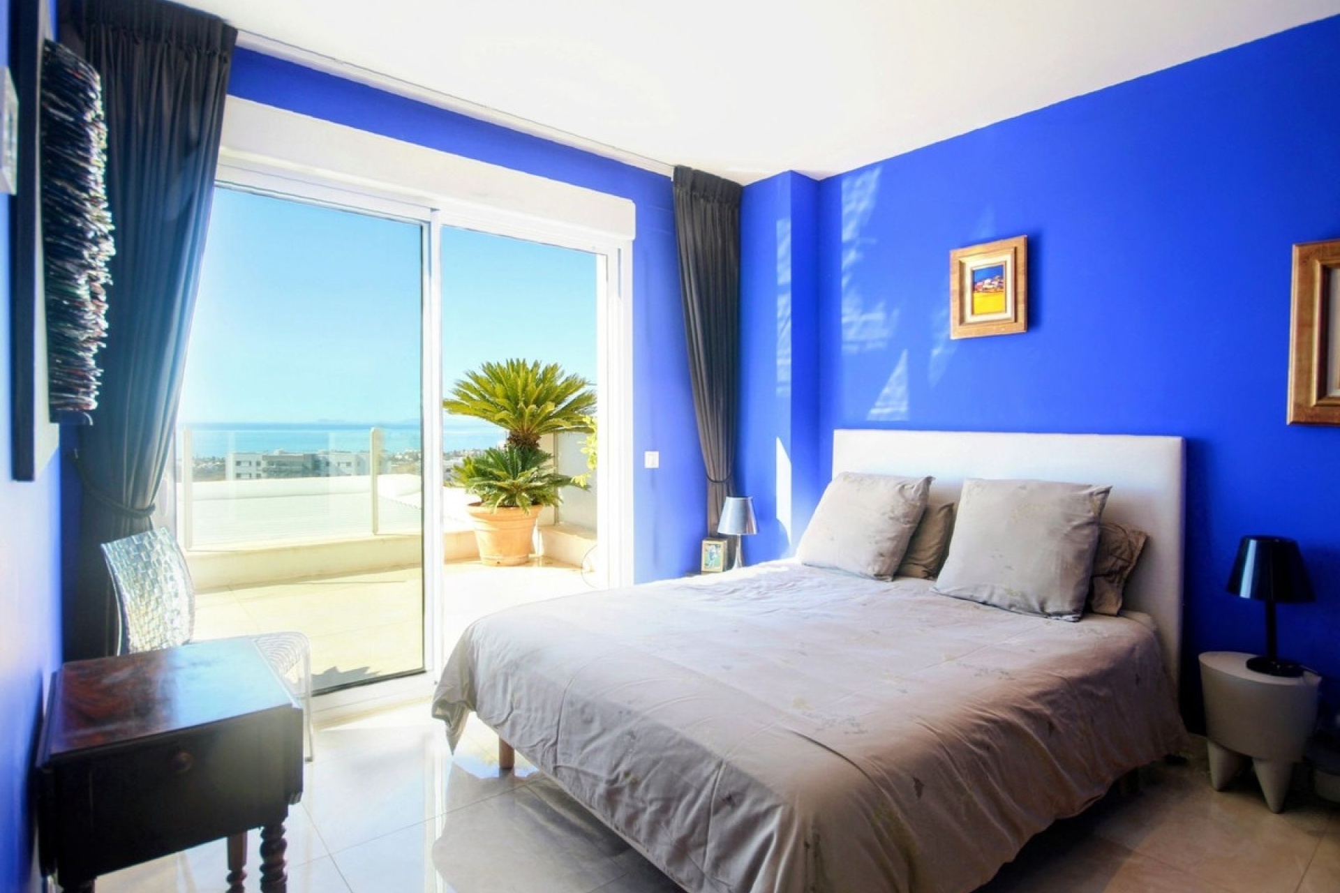 Resale - apartment - Marbella - Altos de los Monteros