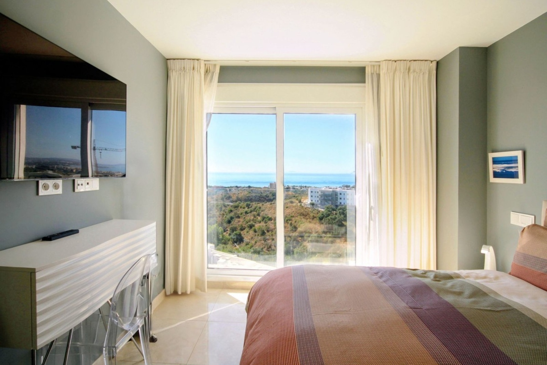 Resale - apartment - Marbella - Altos de los Monteros