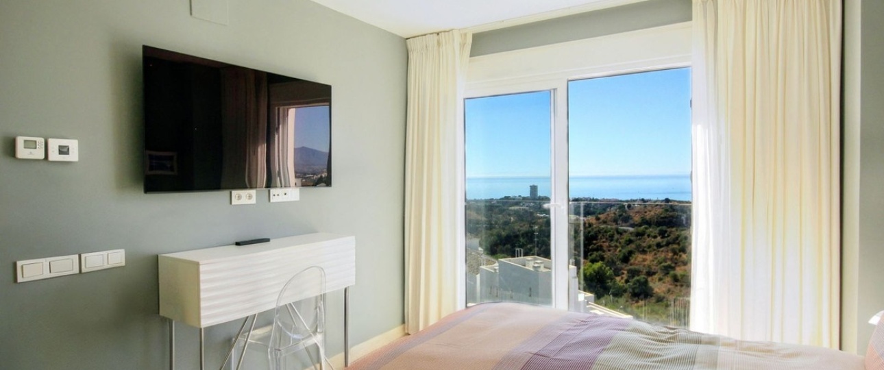 Resale - apartment - Marbella - Altos de los Monteros