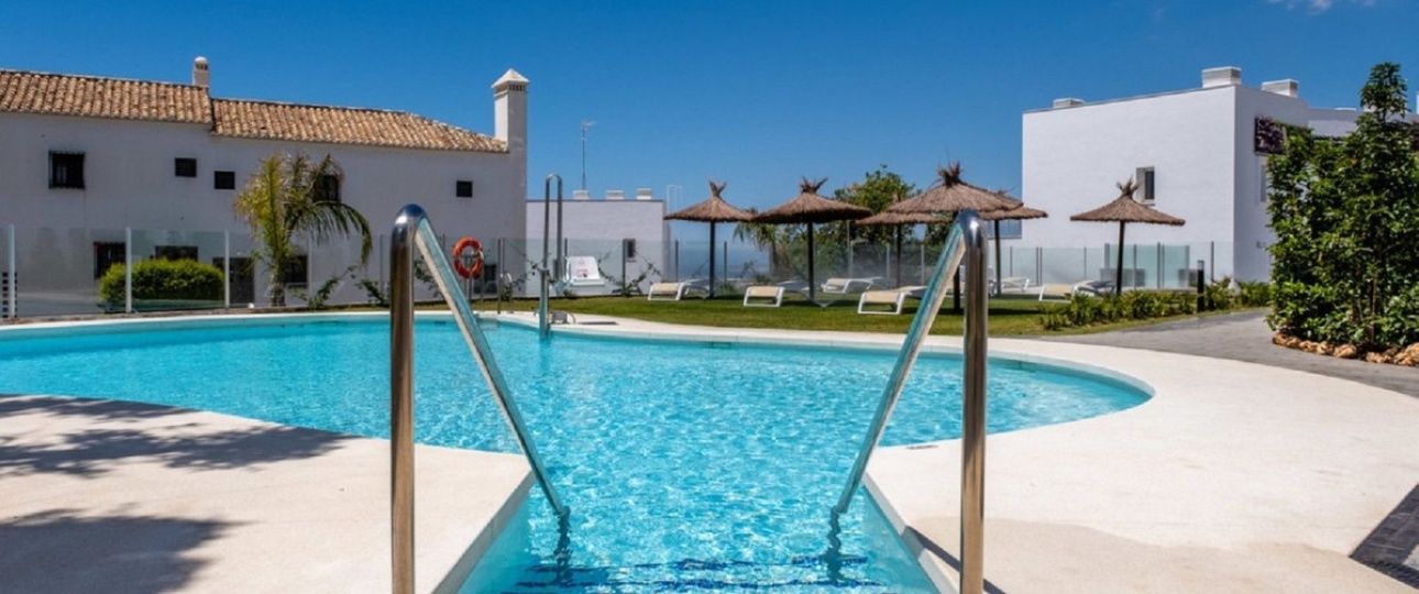 Resale - apartment - Marbella - Altos de los Monteros