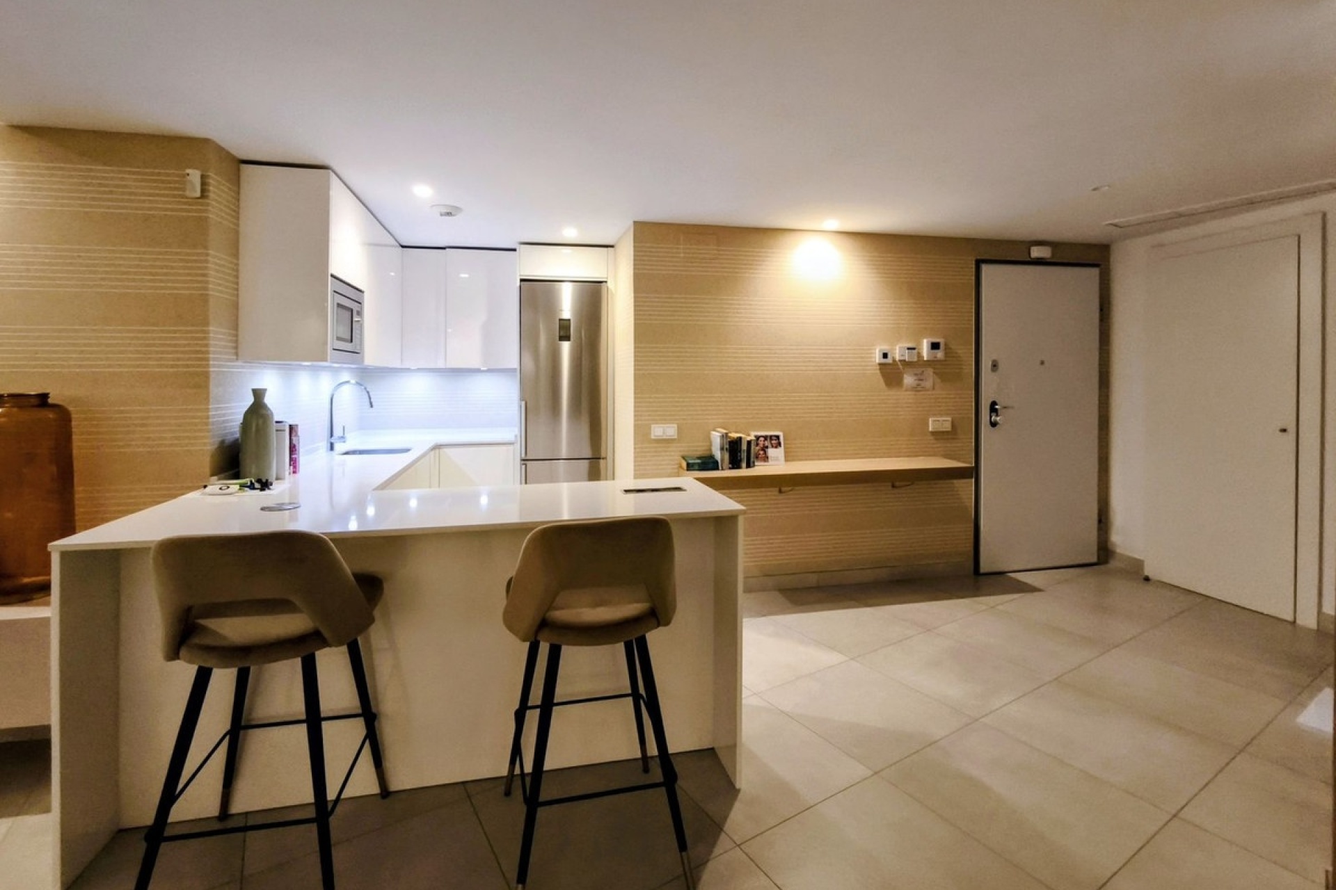 Resale - apartment - Marbella - Altos de los Monteros