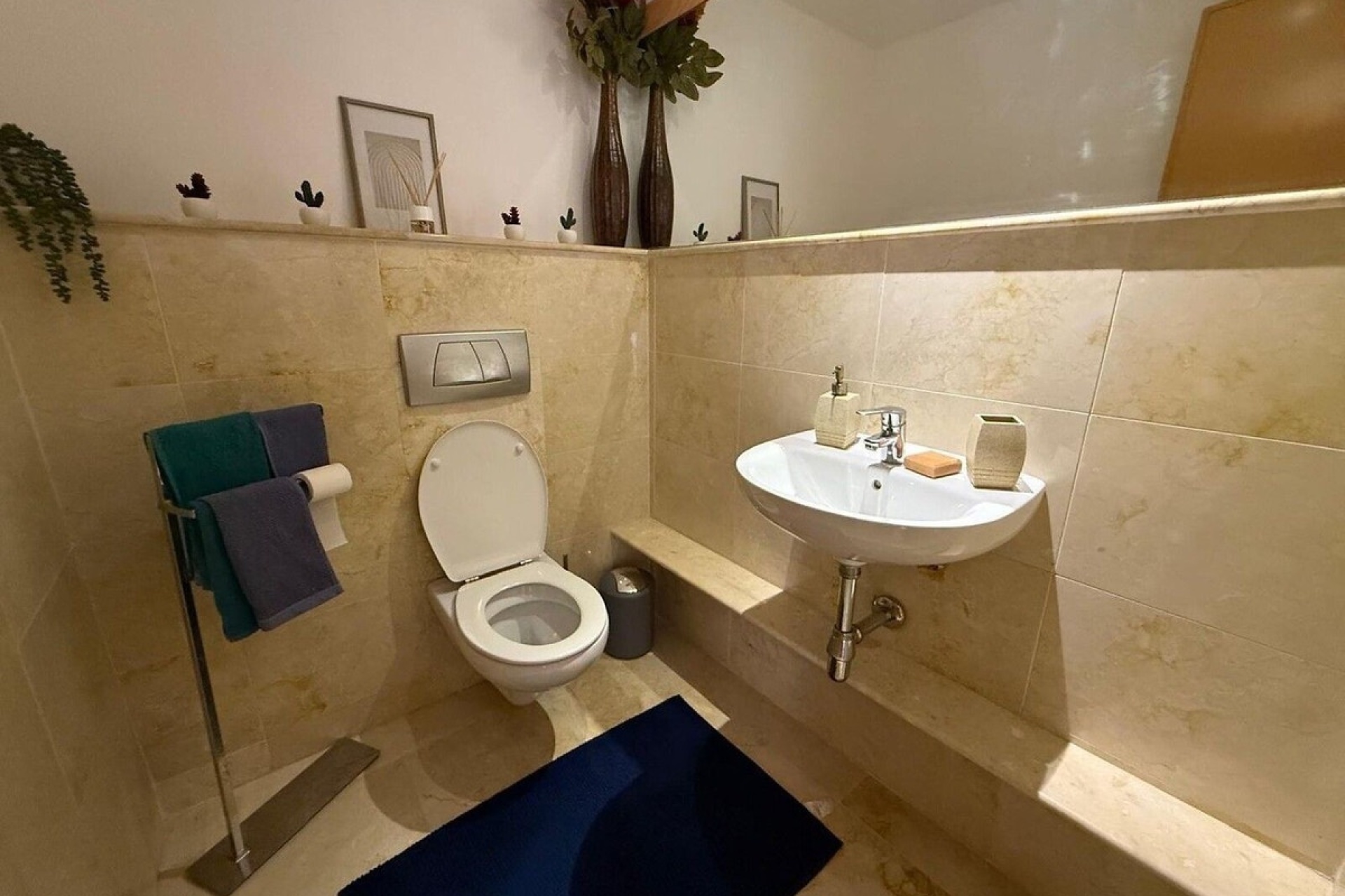 Resale - apartment - Marbella - Altos de los Monteros