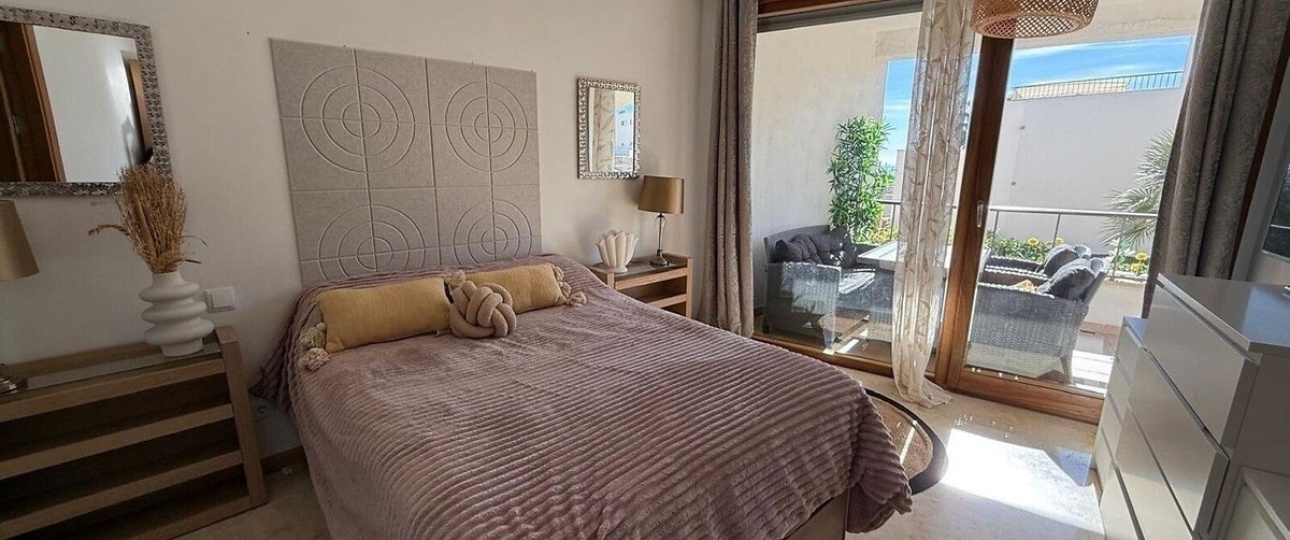 Resale - apartment - Marbella - Altos de los Monteros