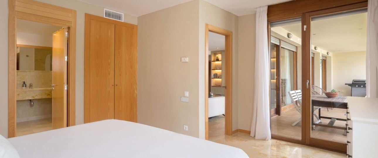 Resale - apartment - Marbella - Altos de los Monteros