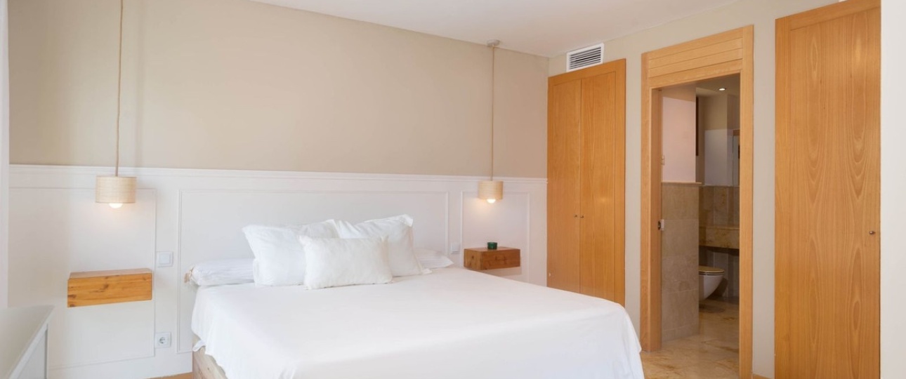 Resale - apartment - Marbella - Altos de los Monteros