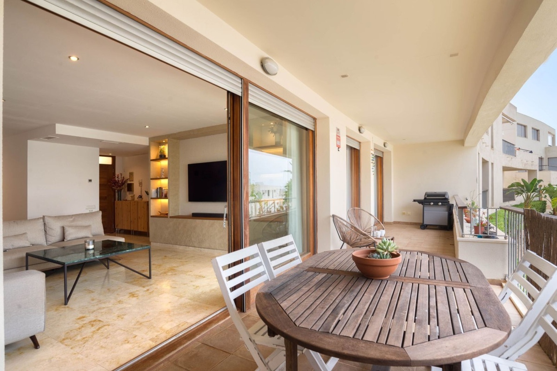 Resale - apartment - Marbella - Altos de los Monteros
