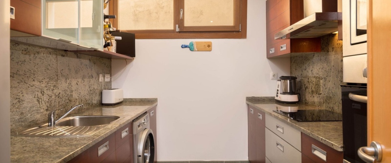 Resale - apartment - Marbella - Altos de los Monteros