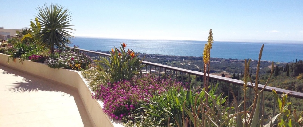 Resale - apartment - Marbella - Altos de los Monteros