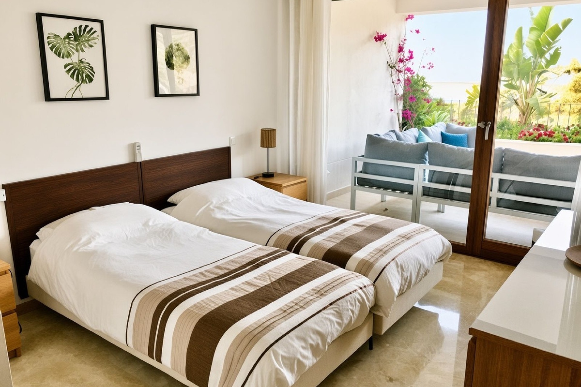Resale - apartment - Marbella - Altos de los Monteros