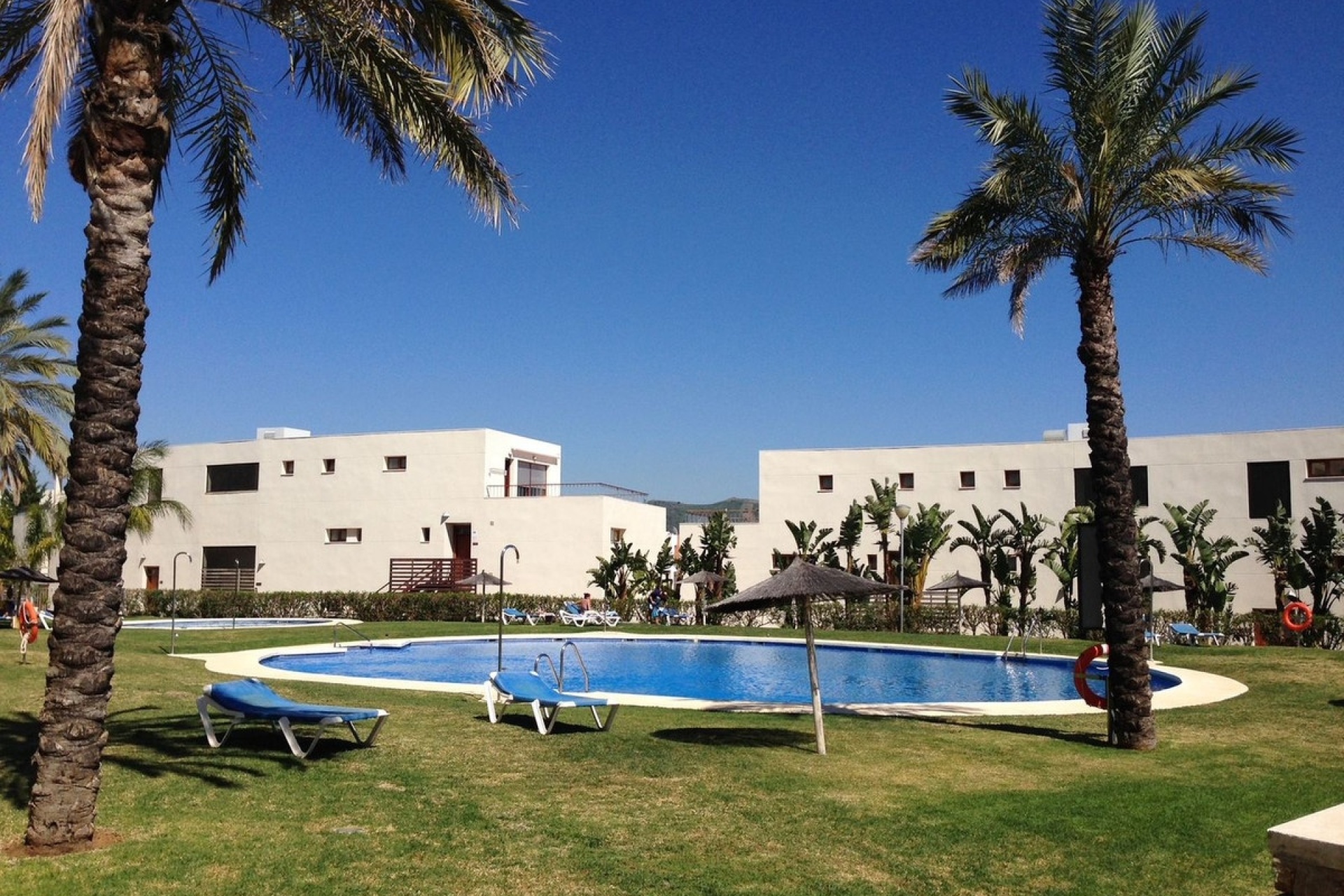 Resale - apartment - Marbella - Altos de los Monteros