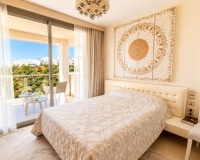 Resale - apartment - Marbella - Altos de los Monteros
